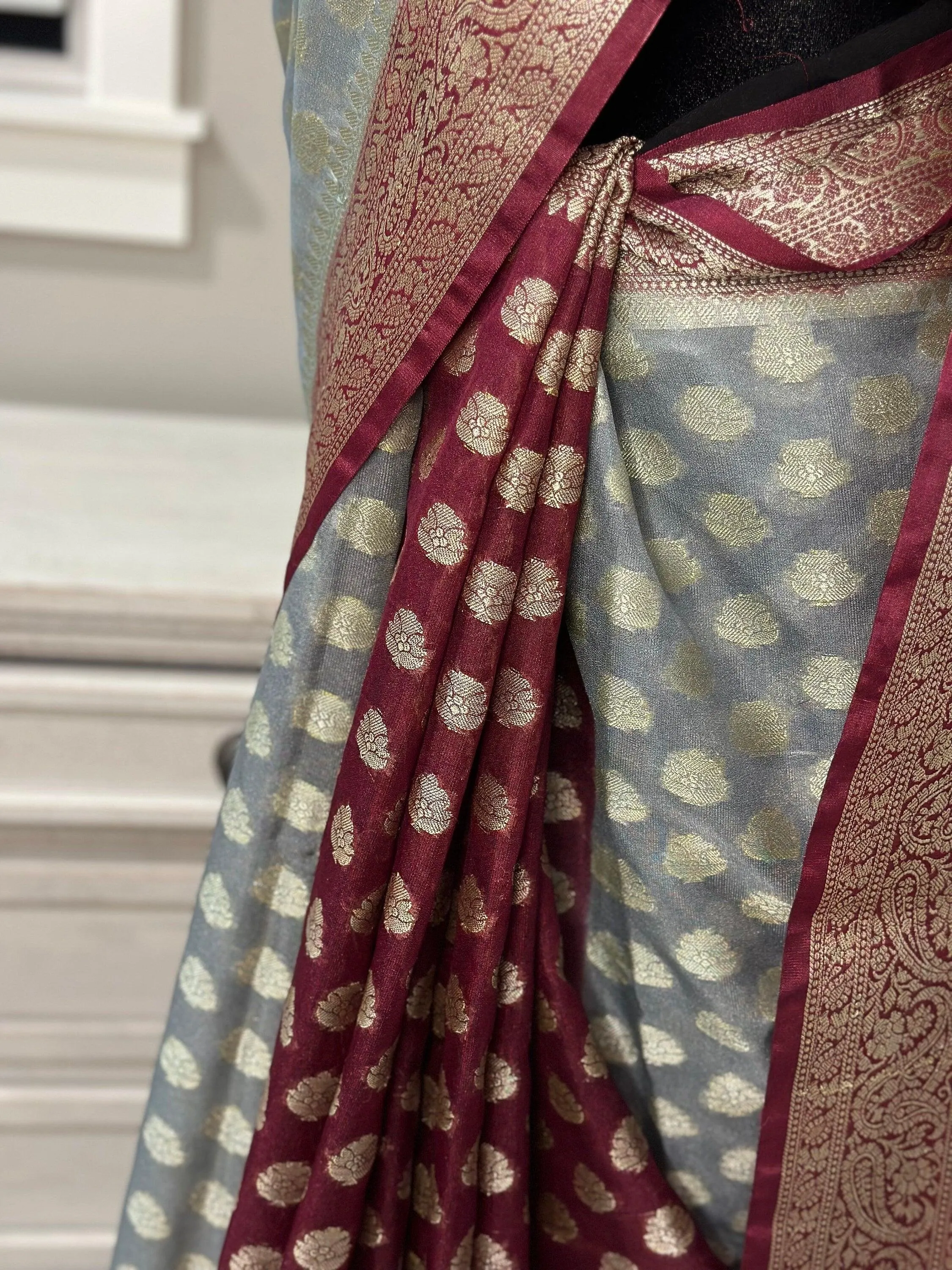 Banarasi Georgette Saree - contrast pleats and body