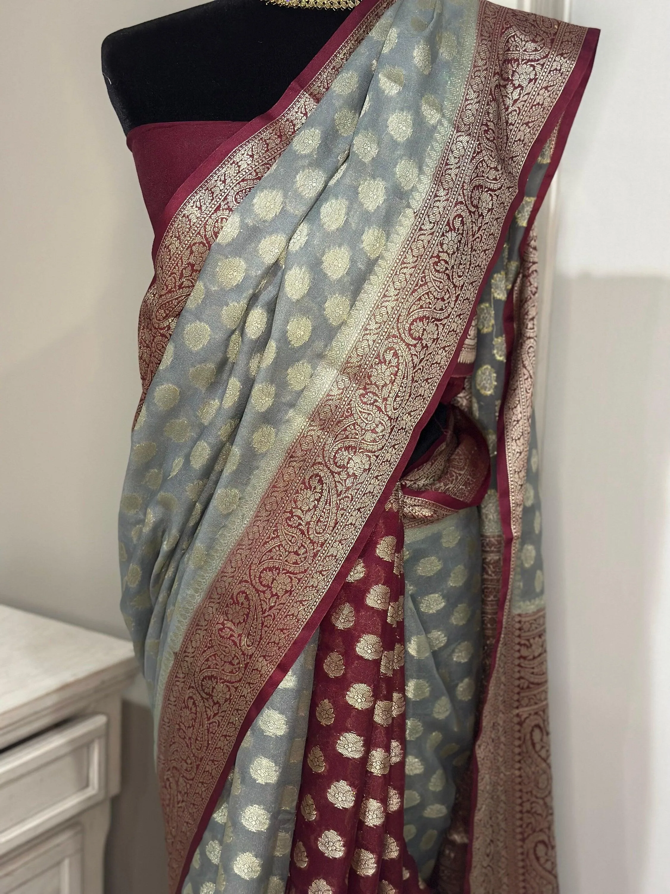 Banarasi Georgette Saree - contrast pleats and body