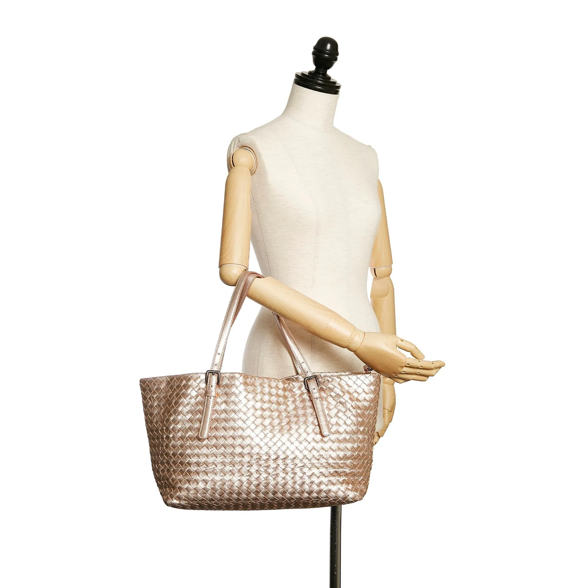 Bottega Veneta Intrecciato Leather Tote Bag (SHG-28629)