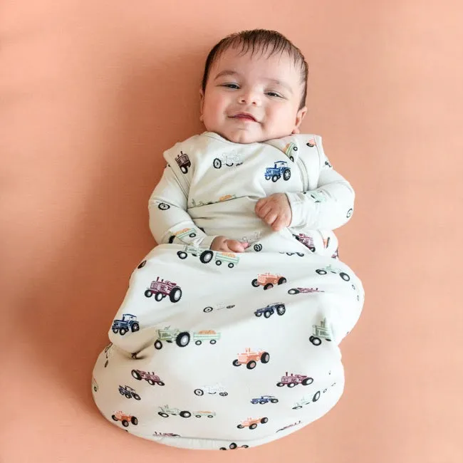 Kyte Baby 2.5 Tog Printed Sleep Bag in Tractor