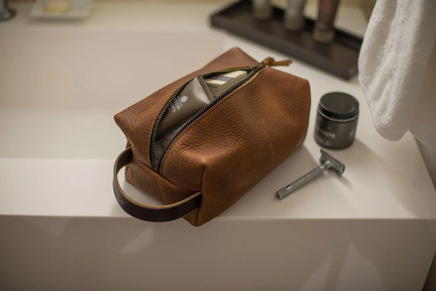 LEATHER SHAVE KIT | LEATHER TOILETRY BAG | LEATHER DOPP KIT - IN STOCK