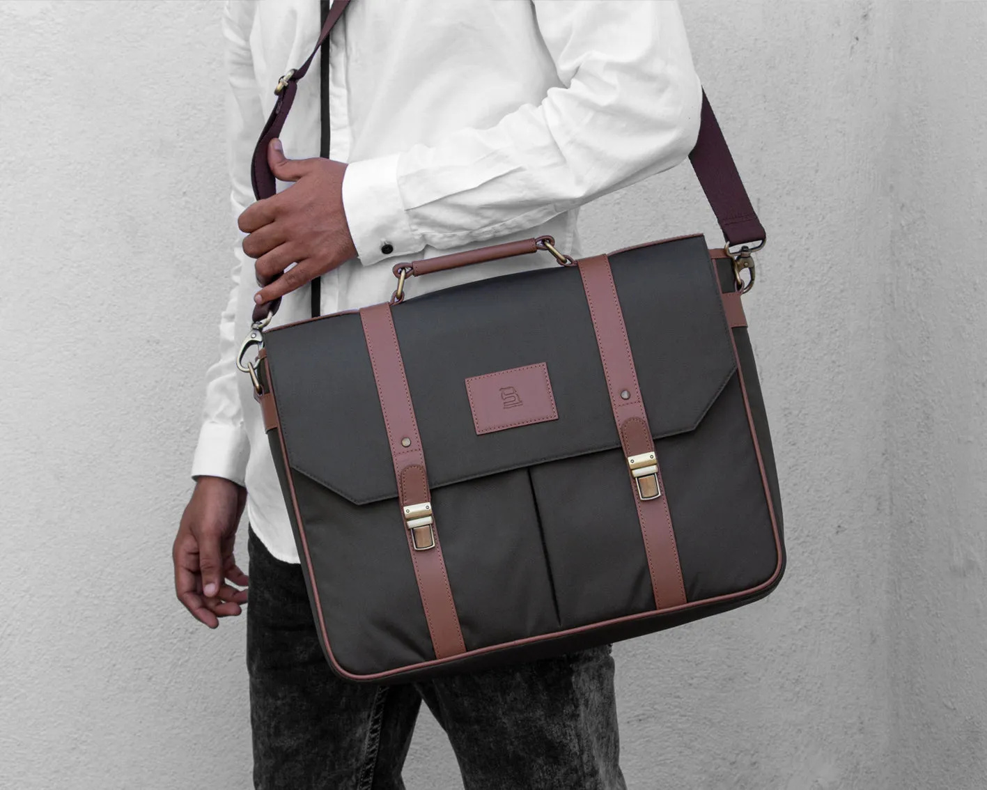 Retro Laptop Bag - Olive