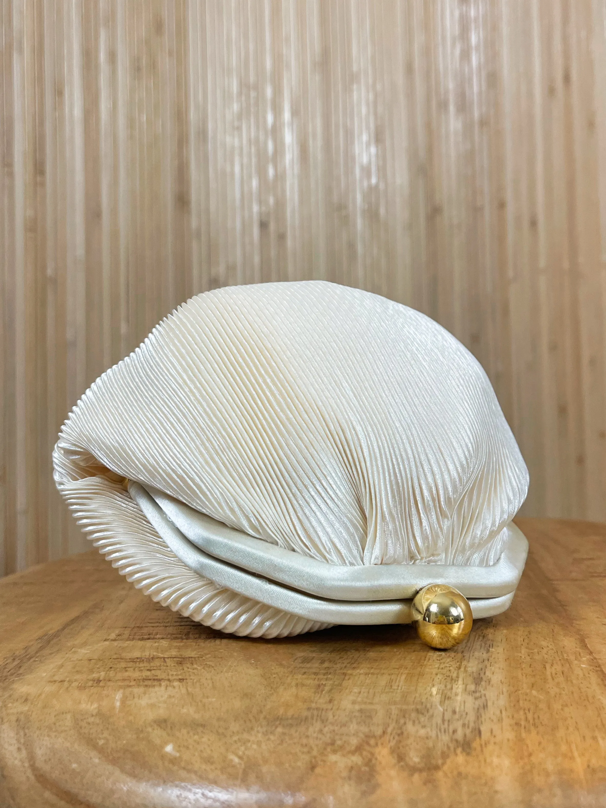 Vintage Vanilla Plisse Clamshell Bag